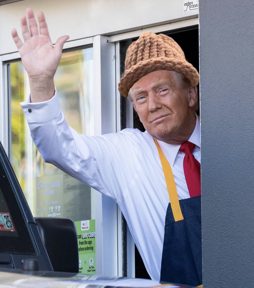Degens in 2023               Degens in 2024 https://t.co/G1dzyy8QYj