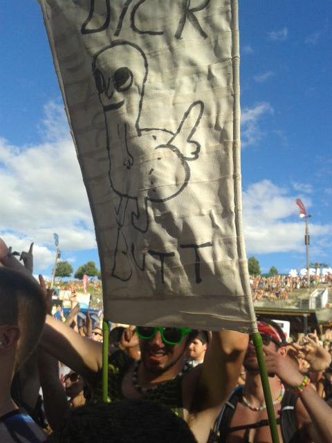 found-dickbutt-at-paradiso-v0-Ria7qFufi9E7g5jCt89cjtTdHmHy5BOiUS8LO6leXJw.jpg