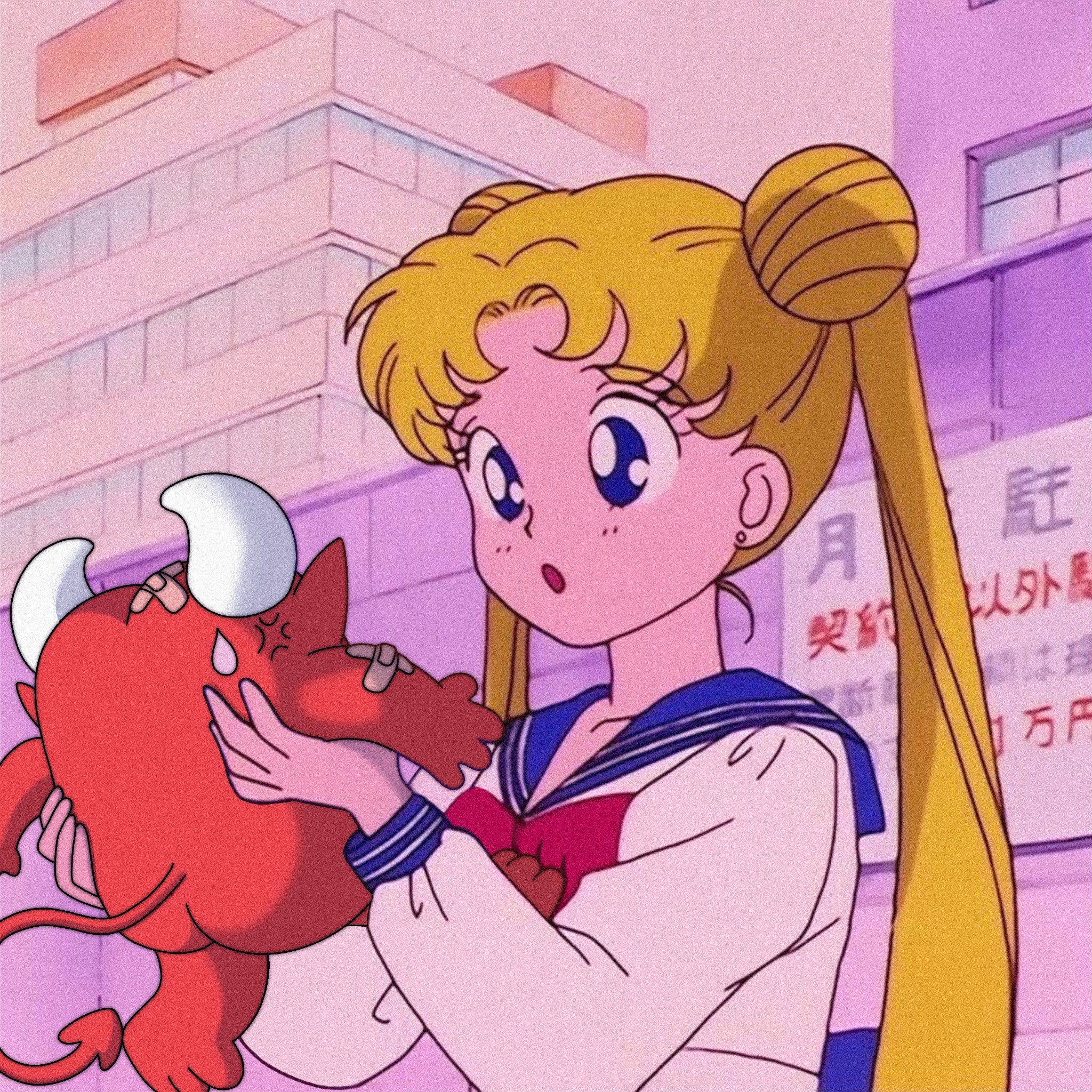 LUCI_SAILOR_MOON_HOLDING.JPG