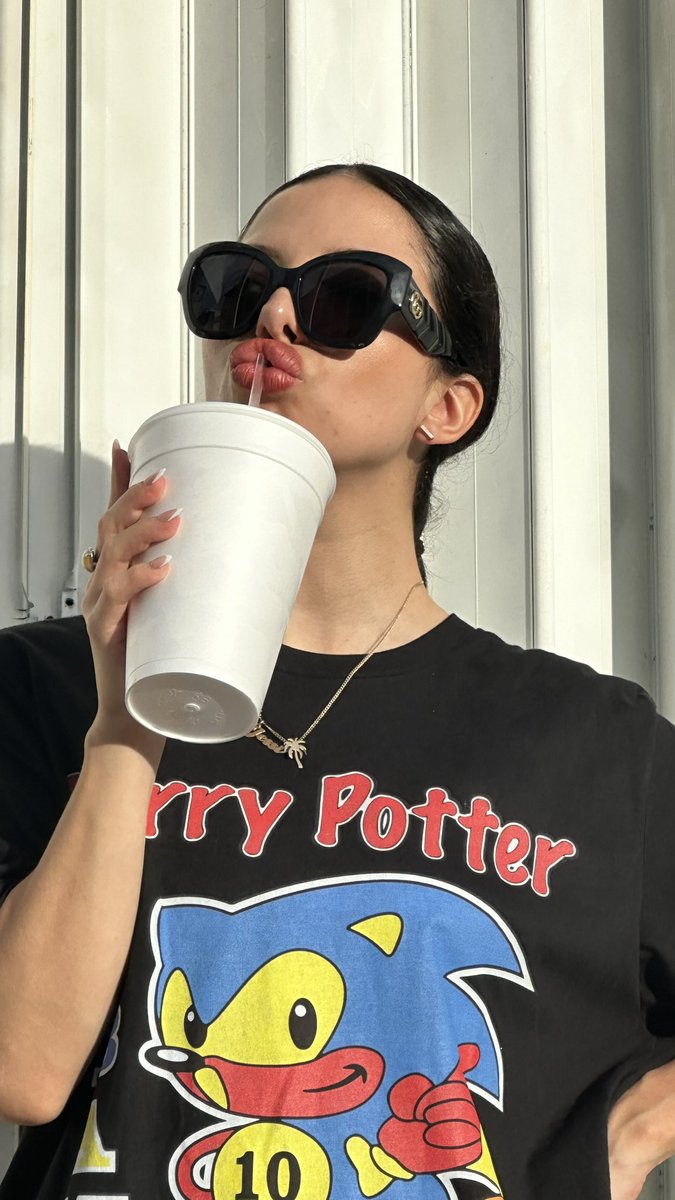 RT @jessisupreme: THE TICKER IS STILL BITCOIN ‼️📈 https://t.co/XjXiJid2Oi