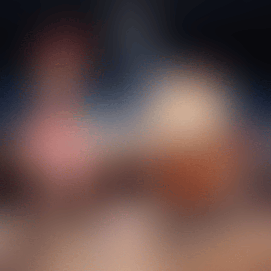 dreamina-2026-05-24-2443-changethepersonintoontheleftand...-ezgif.com-video-to-gif-converter.gif